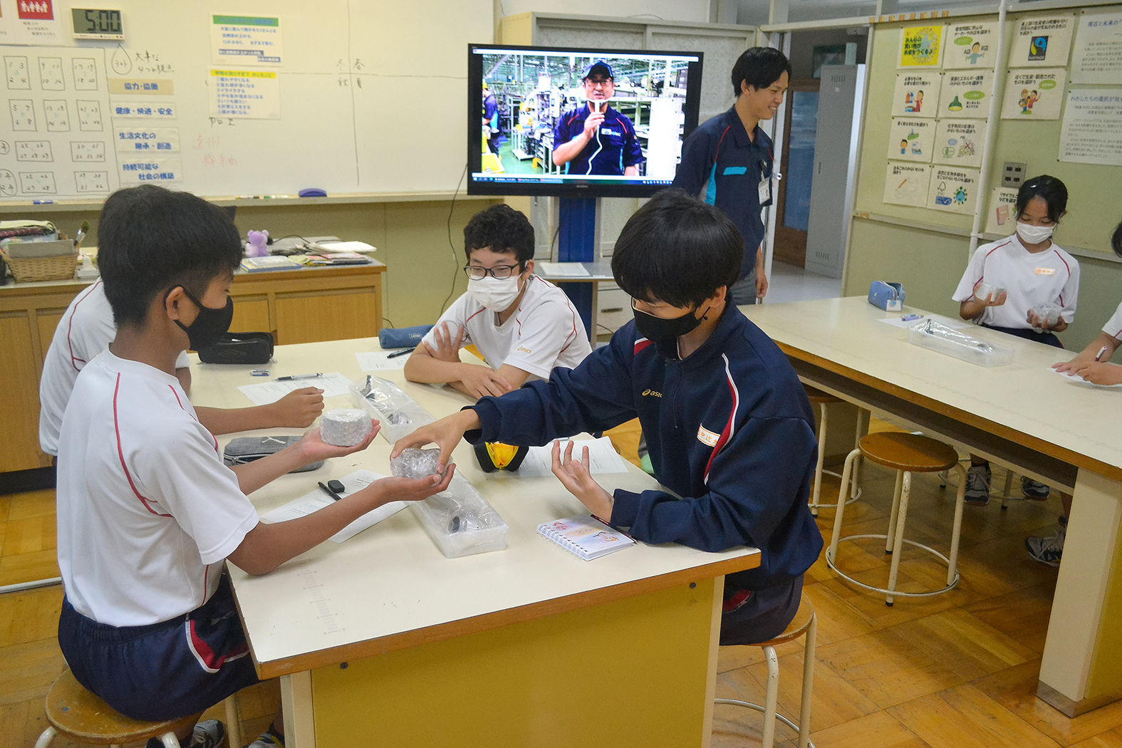 浜松市立湖東中学校にて職業講話を行いました